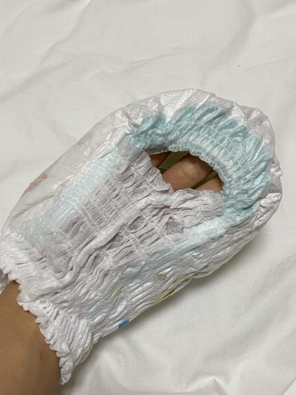 パンパース さらさらケア パンツタイプ サイド